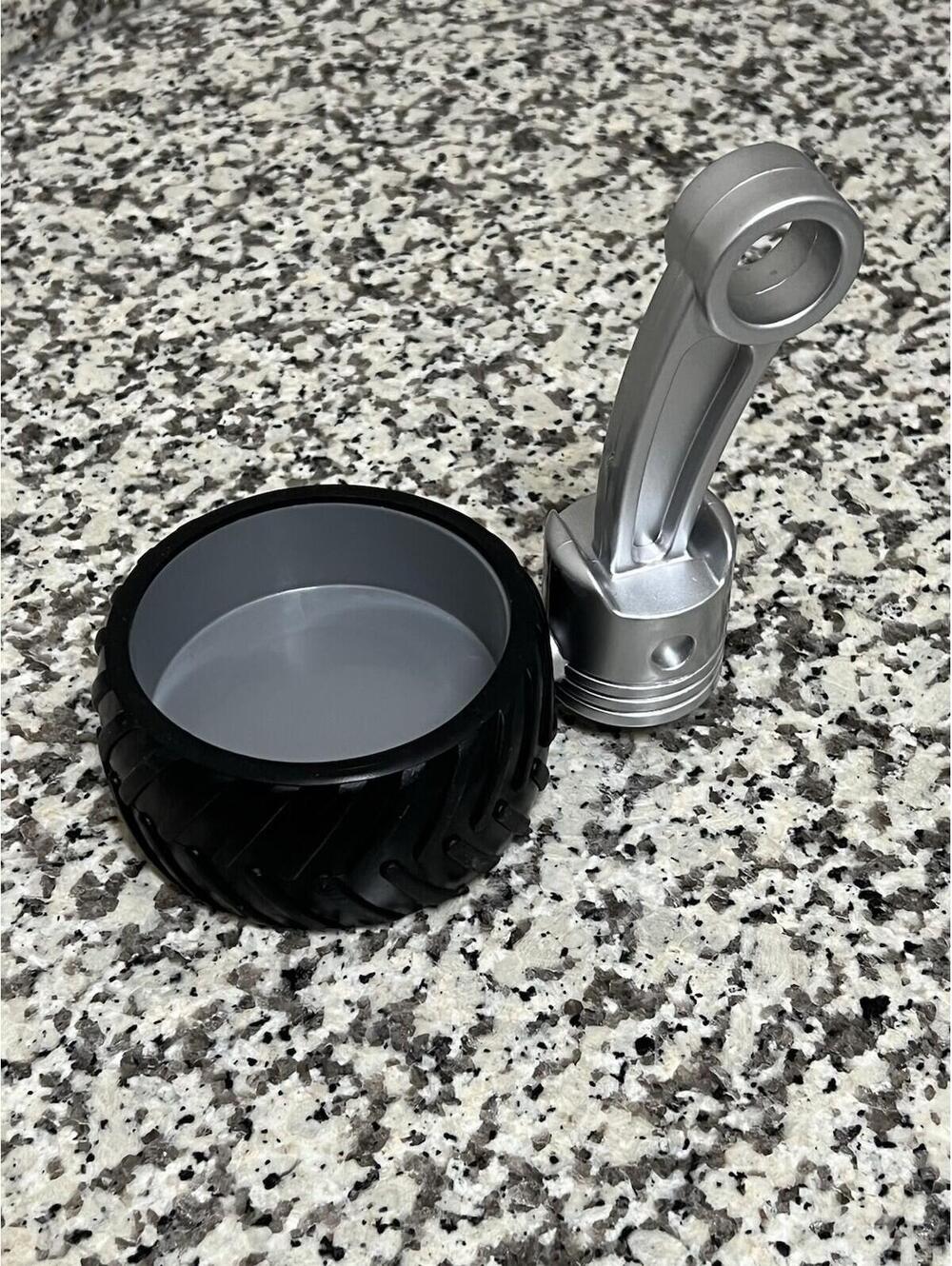 Monster Jam Trucks Souvenir Tire & Piston Rod Gear Holder